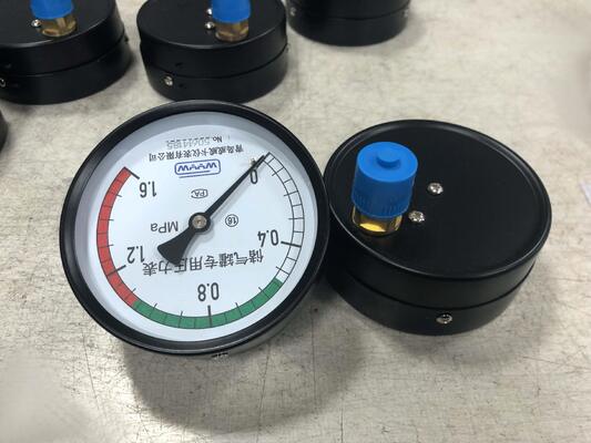Manômetro para Tanque de Ar Comprimido de 4 polegadas (100mm) com Faixa de 0-1.6MPa e Zonas de Segurança Codificadas por Cores