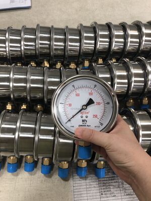 Manômetro de aço inoxidável de 100 mm (4 polegadas) com escala dupla MPa / kgs/cm2 para equipamento industrial